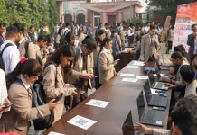 आईआईटी ने प्लेसमेंट में भाग लेने से 20 कंपनियों को किया बैन, छात्रों को ऑफर देने के बाद कर देती थीं कैंसल